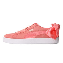 Load image into Gallery viewer, Original New Arrival 2018 PUMA Suede Bow Wns Women's Skateboarding Shoes Sneakers