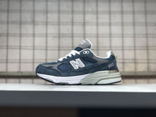 Load image into Gallery viewer, New pattern NEW BALANCE 993 men's jogging shoes Badminton Shoes