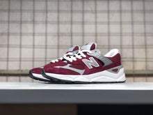 Load image into Gallery viewer, New women's shoes retro shoes casual shoes MSX90RPA Badminton Shoes