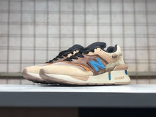 Load image into Gallery viewer, New M997NM retro women jogging shoes Badminton Shoes