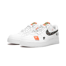 Load image into Gallery viewer, Original New Arrival Authentic Nike Air Force 1 '07 Just Do It Af1 Women's Skateboarding Shoes Sneakers Good Quality AR7719-800
