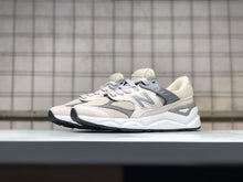 Load image into Gallery viewer, New Men's Retro Shoes MSX90RPA Badminton Shoes