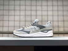 Load image into Gallery viewer, NEW BALANCE X90 Female NEAKERS MONEY BALANCE SPORTS BADMINTON SHOES