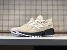 Load image into Gallery viewer, New Balance 574 Men's Classic Casual Shoes Badminton Shoes